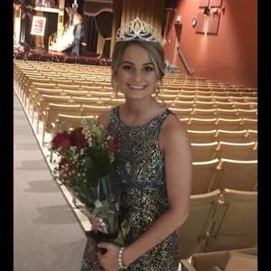 Meet your Posher, Kayla